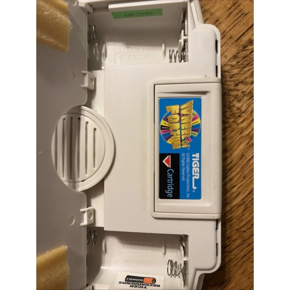 WHEEL OF FORTUNE Vtg 1995 Tiger Electronics Handheld Game w/Cartridge ~ Tested